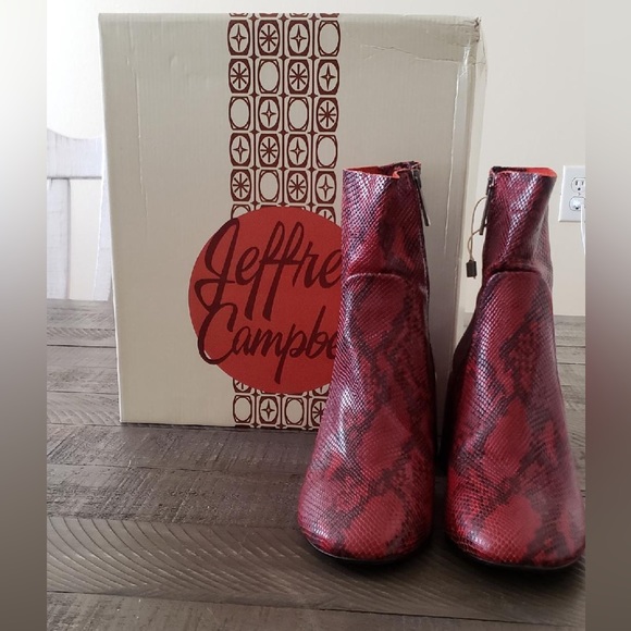 Jeffrey Campbell Red Boa Ashcroft - Picture 2 of 6